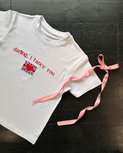 bestselling taylor swift baby tees this week🫶🏼 #taylorswift #swiftie #erastouroutfits Taylor Swift London, Dope Tshirts, Embroidery Studio, London Girl, I Fancy You, London Boy, Baby Tees, Cute Sweatshirts, Cotton Baby