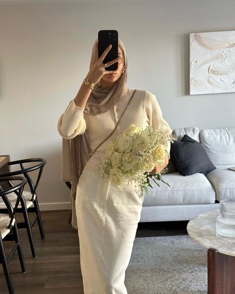 Linen Skirts, Modest Girly Outfits, Outing Outfit, Marketing Specialist, Modesty Outfits, Modest Style, Cute Modest Outfits, Muslim Outfits Casual, Modest Summer Outfits