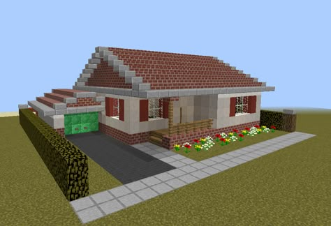 50's Style House 4 - GrabCraft - Your number one source for MineCraft buildings, blueprints, tips, ideas, floorplans! Mid Century Modern Minecraft House, Minecraft 80s House, Minecraft Mid Century Modern, Vintage House Minecraft, Vintage Minecraft House, Minecraft Houses Suburban, Minecraft Houses For Girls, 50s House, 90s House