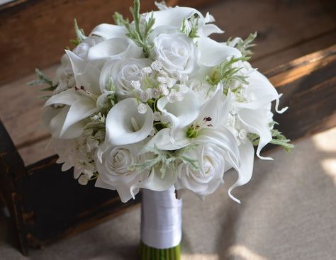 White Wedding Bouquets Real Touch Calla Lilies Roses Tiger - Etsy White Calla Lily Wedding Bouquet, Wedding Bouquet Champagne, White Calla Lily Bouquet, Lily Bridal Bouquet, Calla Lily Bouquet Wedding, Calla Lily Wedding, Tiger Lilies, Tulip Wedding, Calla Lily Bouquet