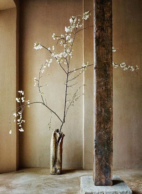 Wabi Sabi Home Decor, Greenwich Hotel, Diy Keramik, Minimalist Dekor, Wabi Sabi Design, Wabi Sabi Interior, Japanese Home Decor, Wabi Sabi Style, Asian Homes