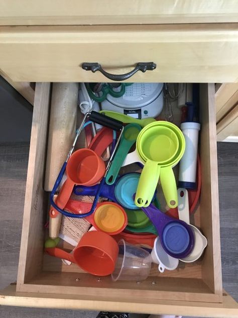 Hang Measuring Cups And Spoons, How To Organize Measuring Cups And Spoons, How To Organize Measuring Cups, How To Store Measuring Cups, How To Store Measuring Cups And Spoons, Measuring Cups And Spoons Organization, Measuring Cup Storage Ideas, Measuring Cup Organization Drawer, Hang Measuring Cups In Cabinet