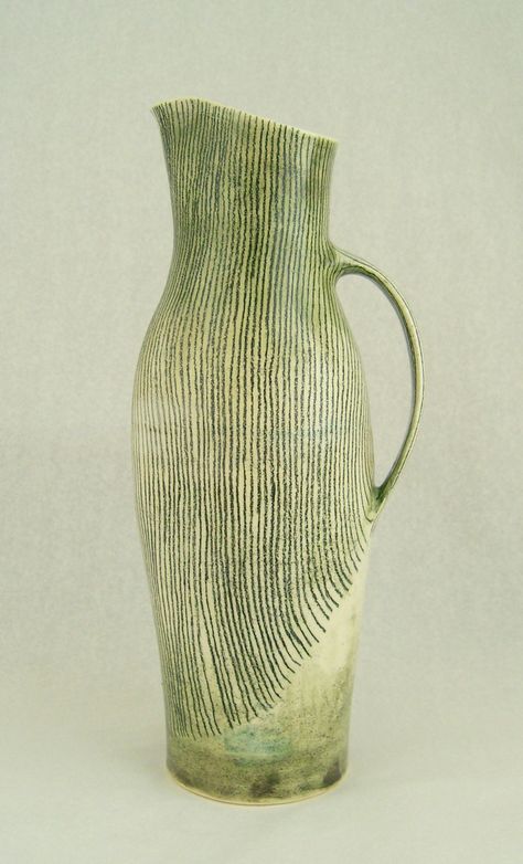 Ceramic Pencil, Pitcher Ceramic, Clay Vessels, Natural Ceramic, Ceramic Inspiration, Ceramic Techniques, Ceramics Ideas, Ceramic Pitcher, Ceramic Design