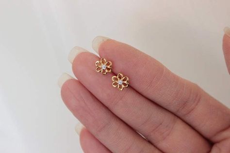 Earrings For Kids, Gold Earrings For Kids, Small Earrings Gold, Tiny Gold Studs, Black Diamond Earrings Studs, Rose Stud Earrings, Gold Jewelry Earrings, Dainty Studs, Gold Jewelry Simple