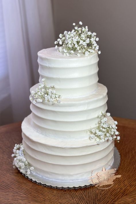 Wedding Cakes With Gypsophilia, Courthouse Wedding Cake, Wedding Cake With Baby Breath, Wedding Cake Baby Breath, Baby’s Breath Cake, Mladenacke Torte, Gypsophila Cake, Wedding Cake Green White, Simple 3 Tier Wedding Cake