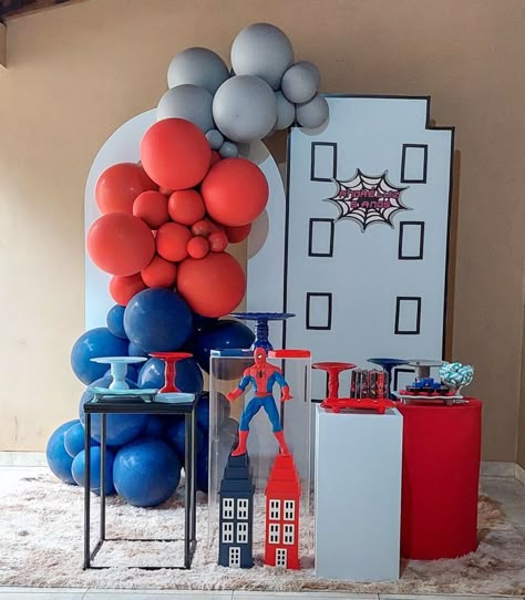 Spidey Balloon Garland, Spidey Balloon Arch, Spider Man Backdrop Ideas, Spiderman Decorations Birthdays, Spiderman Birthday Decor, Spidey Birthday Party, Happy Birthday B, Avengers Birthday Party Decorations, Spiderman Theme Party