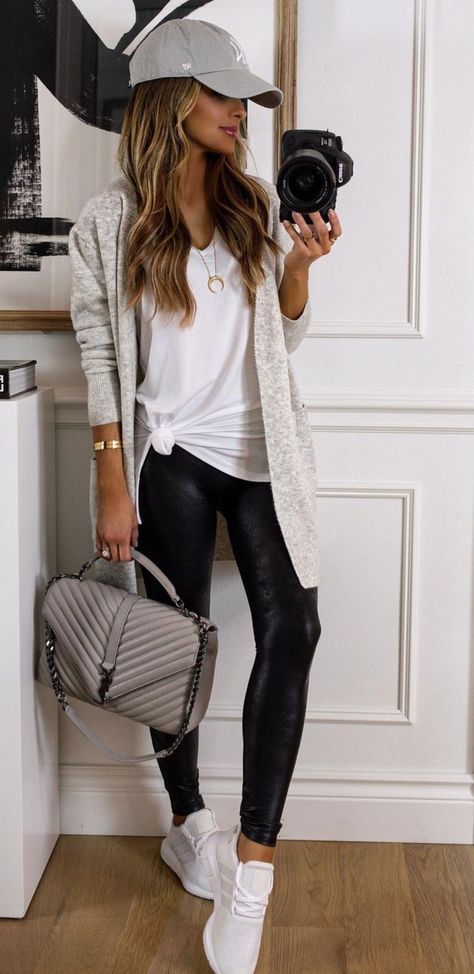 Look Legging, Elegante Casual, Mode Casual, Mode Inspo, Looks Chic, Fall Fashion Outfits, Casual Fall Outfits, Looks Style, Outfits With Leggings