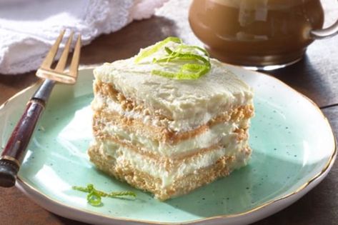 Mexican Lime Maria IceBox Cake Goya Maria Cookies Recipes, Recipes With Maria Cookies, Maria’s Cookies Dessert, Marias Cookies Dessert, Maria Cookies Dessert Recipes, Maria Cookies Dessert, Goya Recipes, Goya Recipe, Maria Cookies