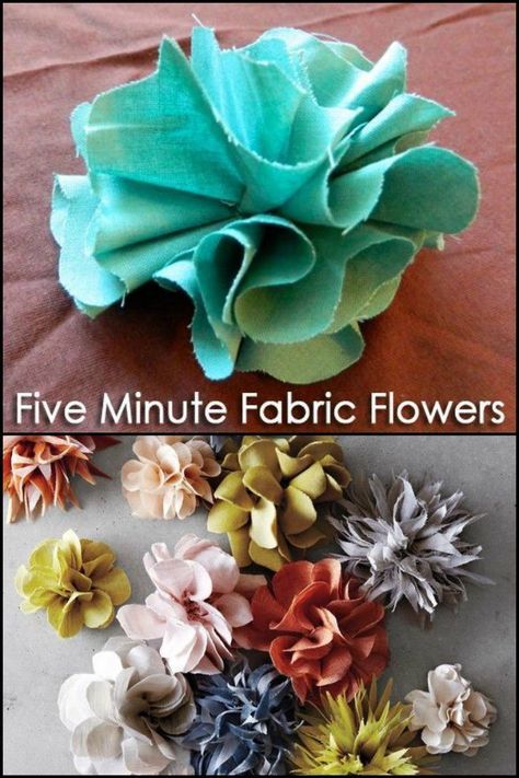 Fabric Flowers Diy Easy, Fabric Flower Wreath, Easy Fabric Flowers, Diy Fabric Flowers, Easy Wreaths, Making Fabric Flowers, Material Flowers, Wreath Inspiration, Fabric Flower Tutorial