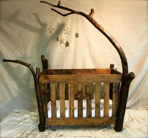 This rustic tree branch crib is adorable and has a back to nature vibe! Rustic Crib, Perlengkapan Bayi Diy, Diy Bebe, Rustic Baby, Baby Diy, Baby Time, Everything Baby, Baby Crib, Baby Boy Rooms