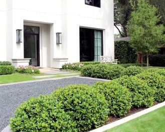 Blackstar Parking Pad Circular Driveway Small Front Yards, Moss Landscaping, Beautiful Driveways, Modern Driveway, Coastal Landscaping, Driveway Design, Driveway Landscaping, Landscaping Inspiration, Front Yard Garden Design