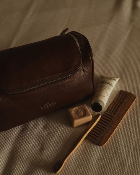 🪡Coffee Leather Large Toiletry Bag Choose this toiletry bag for luxury, durability, and a touch of elegance in every journey. Designed to stand the test of time, it’s your ideal companion for weekend getaways and extended travels. 🧳✨ Enjoy FREE SHIPPING & RETURNS (US ONLY) ✨ #LazaroLeather #TimelessLuxury #SustainableFashion #HandmadeWithLove #FreeShipping #FreeReturns Luxury Toiletry Bag, Large Toiletry Bag, Leather Toiletry Bag, What In My Bag, The Test, Weekend Getaways, Toiletry Bag, Sustainable Fashion, Brown Leather