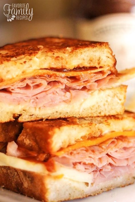 Melt Sandwiches, Cheese Apples, Grill Cheese, Apple Sandwich, Grilled Ham And Cheese, Chicken Melts, Ham Sandwich, Grilled Ham, Cheddar Chicken