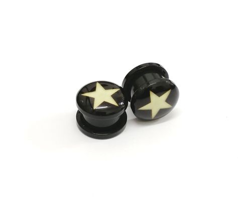 ★ FREE SHIPPING★ Information: ** Double flared-Externaly threaded ** Material: Acrylic ** Color: Black with White ** Icon is secured under a layer of clear acrylic ** Design is on one side ✔ Sold as pair. 2 piece ★ Other sizes available: 12mm: https://www.etsy.com/listing/793912837/ 18mm: https://www.etsy.com/listing/780034170/ 24mm and 28mm: https://www.etsy.com/listing/780037134/ ★★ Discover more unique body jewelry here: ★★ https://etsy.me/2OobEog ✔ Is Acrylic body jewelry good for sensitive Pretty Plugs, Tapers And Plugs, Ear Gauge, Ear Gauges Plugs, Cool Piercings, Acrylic Design, Cute Piercings, Body Jewelry Piercing, Tunnels And Plugs