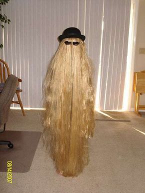 Cousin It costume Cousin It Costume, Adams Family Costume, Adams Family Halloween, It Costume, Geek Outfit, Cousin Itt, Optimus Prime Costume, Diy Costumes Kids Boys, Cousin It