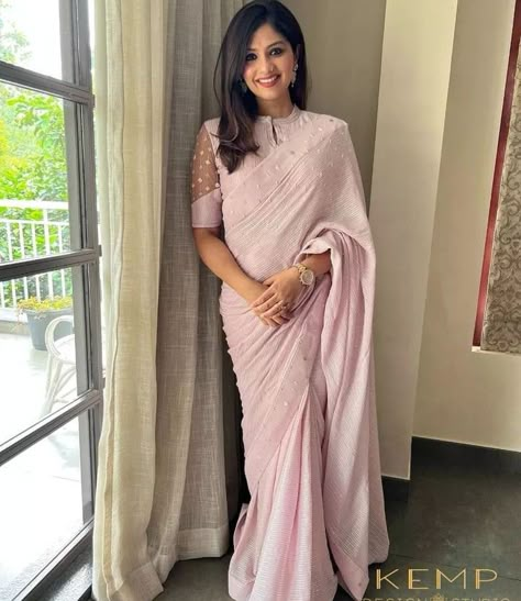 Pastel Saree Blouse Design, Modern Saree Blouse Design, Pastel Saree, Sari Blouse Styles, Basic Blouse Designs, Blouse 2023, Simple Saree Designs, Fashionable Saree, Saree Blouse Neck Designs