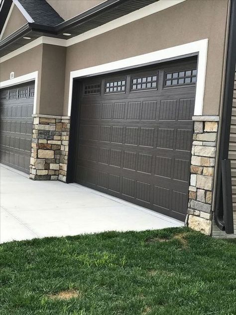 Stucco House Colors, Brown Garage Door, Outside House Paint, Garage Door Colors, Outside House Colors, Stucco Colors, Exterior House Paint Color Combinations, Exterior House Color, Stucco Homes