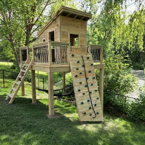 Our Work | Fortz Kids Forts Outside, Diy Tree House For Kids, Diy Tree Fort, Kid Clubhouse, Kids Tree Forts, Diy Tree House, Backyard Builds, Kids Playset Outdoor, Fort Plans