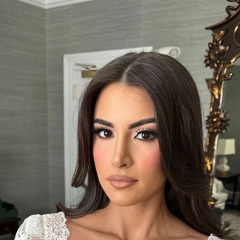 Bana on Instagram: "DONA ✨

Makeup by me
Hair @hairbyvioleta 
Bride @dona_gjeloshi 

#bridalmakeup #bride #makeupartist #makeup #wedding" Latina Bride Makeup, Makeup Wedding, Bride Makeup, Bridal Hair And Makeup, Pretty Selfies, Bridal Makeup, Bridal Hair, Selfies, Makeup Artist