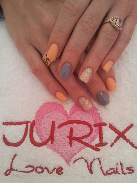 Orange And Grey Nails Color Combos, Grey And Orange Nails, Grey Orange Nails, Gray And Orange Nail Designs, Peach And Gray Nails With Designs, Orange And Gray Nails, Gray Orange Nails, Gray And Orange Halloween Nails, Orange And Silver Glitter Nails