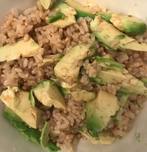 Brown Rice Aesthetic, Rice Aesthetic, Angelina Core, Food Organization, Avocado Rice, Food Rice, Drink Healthy, Coconut Aminos, Calorie Recipes