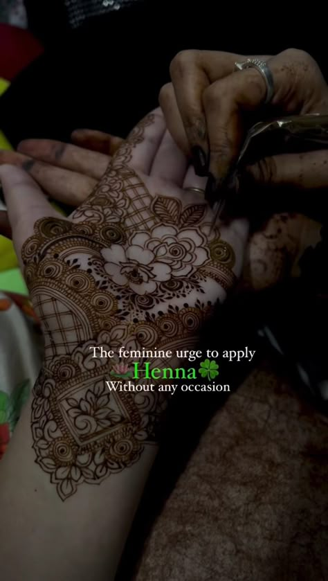 Captions For Mehndi Pics, Mehendi Story Ideas, Mehendi Snap Ideas, Henna Quotes For Instagram, Captions For Mehndi, Mehendi Instagram Stories, Caption For Mehendi Pics, Mehndi Designs Simple Aesthetic, Mehandi Captions