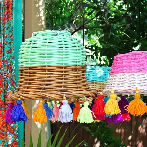 Diy Colorful Chandelier, Basket Lamps Hanging, Diy Basket Lamp, Diy Hanging Lamp Shade Ideas, Diy Boho Hanging Light, Boho Hanging Lights, Unique Gift Basket Ideas, Diy Hanging Lamp, Mark Montano