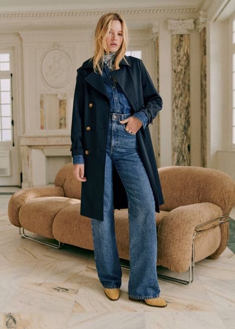 Scott Trench Coat - Navy - Organic Cotton - Sézane Sezane Work Outfit, Slate Blue Outfit, Sezane Coat, Blue Trench Coat Outfit, Navy Trench Coat Outfit, Navy Coat Outfit, Spring Style 2022, Navy Outfits, Tomboy Shirts