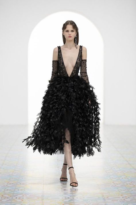 2022 Couture, Runway Magazine, Georges Hobeika, Spring Summer 2022, Couture Week, Influencers Fashion, Autumn Street Style, Runway Pictures, Summer 2022