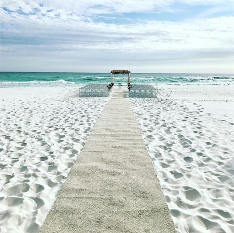 Crystal Beach Wedding Destin, Beach Wedding Carpet, Destin Florida Wedding On The Beach, Beach Wedding Walkway, December Beach Wedding, Destin Beach Florida, Destin Wedding Venues, Destin Fl Wedding, Winter Beach Wedding