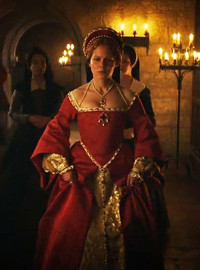 Alicia von Rittberg  as Elizabeth1  in “Becoming Elizabeth “ Becoming Elizabeth, Alicia Von Rittberg, Tudor Era, European Dress, Period Outfit, Dress Aesthetic, Funky Jewelry, Historical Clothing, Character Outfits