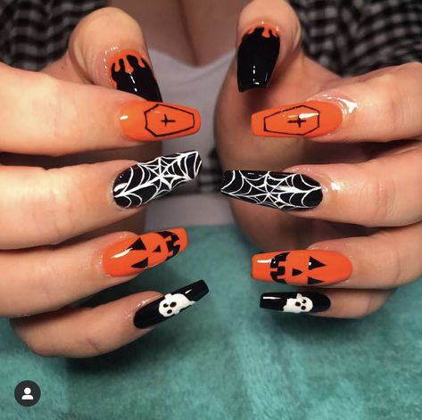 Spooky Sets, Trip Nails, Fake Acrylic Nails, Spooky Nails, Halloween Acrylic Nails, Pumpkin Nails, Halloween Nail Designs, Fall Nail Art, Halloween Nail