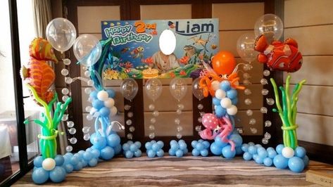 Under The Sea Backdrop, Simple Balloon Decoration, Sea Backdrop, Beach Theme Birthday, Sea Party Ideas, Diy Baby Shower Decorations, Underwater Theme, Ocean Party, School Decor