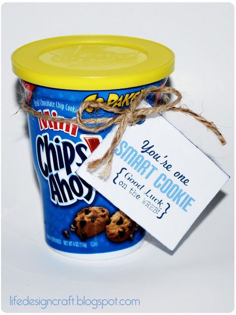 "SMART COOKIE" Exam Treat for the Student Spouse Finals Care Package, Testing Treats, Secret Sister Gifts, Secret Pal, One Smart Cookie, Secret Sisters, College Care Package, School Treats, Dental School