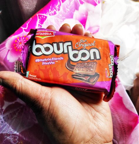 Bourbon Biscuits, Food Snapchat, Pop Tarts, Bourbon, Gum, Tart, Biscuits, Snack Recipes, Snapchat