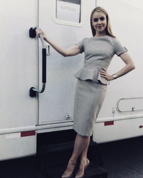 (Katrina Bennett) Katrina Bennett, Amanda Schull, Amanda Stanton, Amanda Seyfried, Professional Outfits, Center Stage, Ballet Dancers, American Actress, Peplum Dress