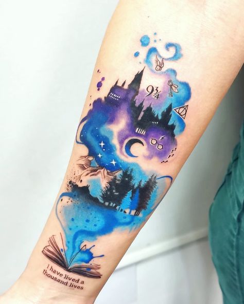 Watercolor Tattoo Book, Magical Book Tattoo Ideas, Book Watercolor Tattoo, Harry Potter Tattoos Book, Harry Potter Tattoos Colorful, Twilight Book Tattoo, Book Tattoo Ideas Acotar, Watercolor Harry Potter Tattoo, Harry Potter Acotar Tattoo