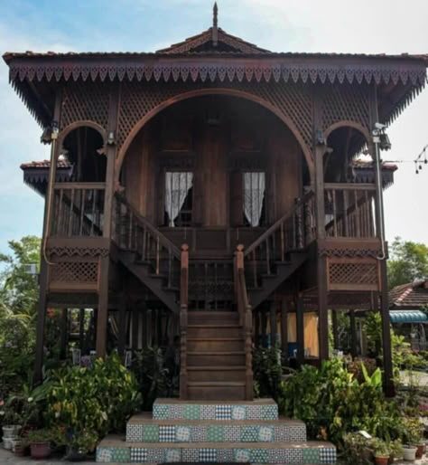 Village House Ideas, Malay House, Filipino House, Filipino Architecture, Resort Design Plan, Kerala Architecture, Long House, Asian Architecture, Traditional Interior Design