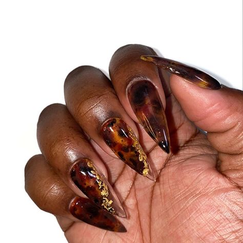 Tiger Design Nails, Red Gold Flake Nails, Tortuous Shell Nails, Tortoise Shell Nails With Gold, Toirtoshell Nails, Turtle Shell Nails, Tortishell Nails Design, Tortoiseshell Nails, Tortoise Nails