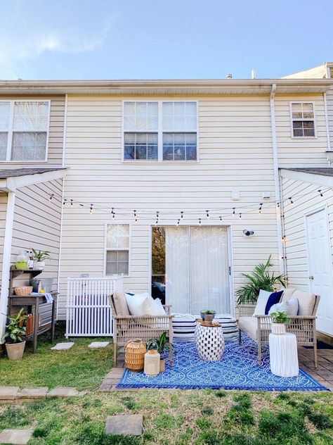 Townhouse Patio, Small Patio Ideas Townhouse, Patio Ideas Townhouse, Small Patio Ideas On A Budget, Small Patio Design, Small Patio Decor, Small Outdoor Patios, Patio Decor Ideas, Outdoor Patio Designs