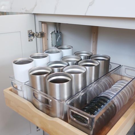 From orderly spice cabinets to genius corner drawers, these organization hacks are the home cook’s dream. Organized Coffee Station, Spice Cabinets, Corner Drawers, Kitchen Cups, Organized Kitchen, Organization Station, Home Coffee Stations, College Organization, Kitchen Organization Diy