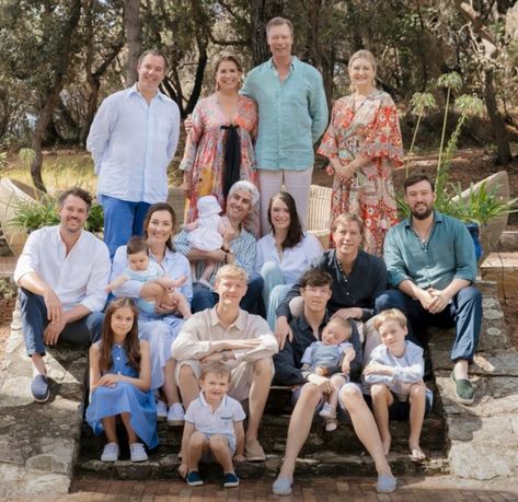 Princess Claire Of Luxembourg, Royal Pictures, Princess Amalia, Official Portrait, Prince Louis, Prince Felix, Princess Alexandra, Grand Duke, Duke Of York