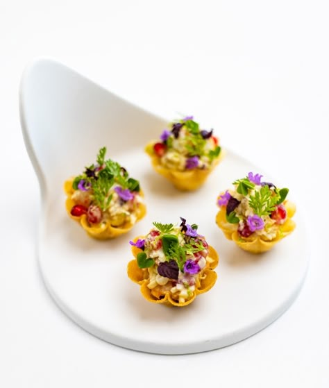 Thai Fusion Food, Fine Dining Starters, Thai Appetizer, Amazing Food Platters, Canapes Recipes, Gourmet Food Plating, Gourmet Appetizers, Thailand Food, Fine Dining Recipes