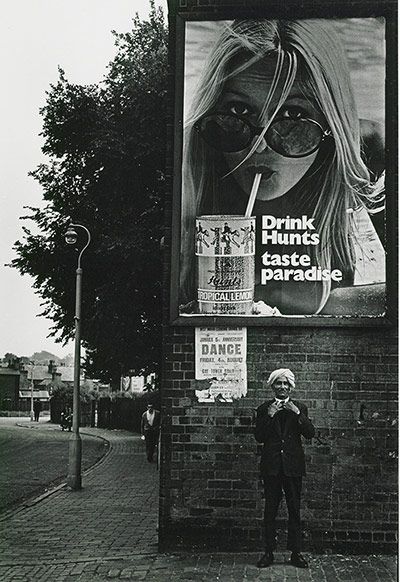 Photograph: Janet Mendelsohn/School of History and Cultures/University of Birmingham. 1960s Britain, Birmingham Photography, Tin Bath, Moral Panic, University Of Birmingham, Breathtaking Photography, Gordon Parks, Birmingham Uk, Birmingham City