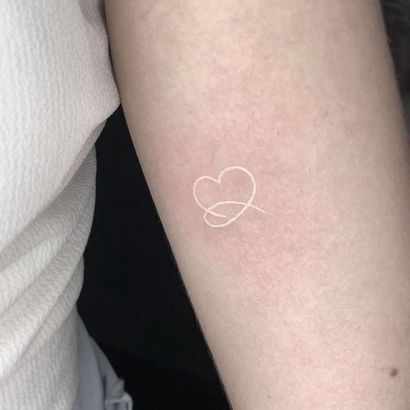 White Heart Tattoo, White Heart Tattoos, White Ink Tattoos, Sparkle Tattoo, White Tattoos, Small Heart Tattoos, Pink Tattoo, Minimal Tattoo Design, Finger Tattoo Designs