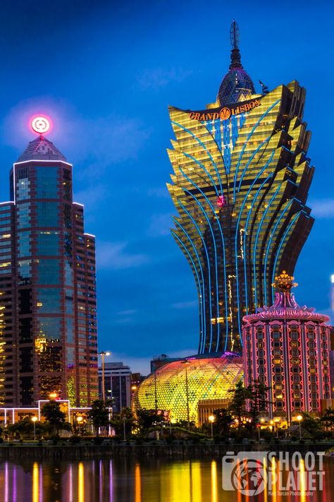 Grand Lisboa, Macao China, Macau Travel, Casino Jackpot, Iran Pictures, Jackpot Slot, Fishermans Wharf, Landscape Photography Nature, Heritage Center