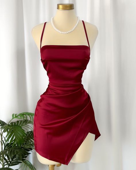 Satin Dress Casual, Aesthetic Prom Dress, Bodycon Red Dress, Lady Outfits, Summer Slip Dress, Fancy Short Dresses, Cute Short Dresses, Lunar Year, Hoco Dress