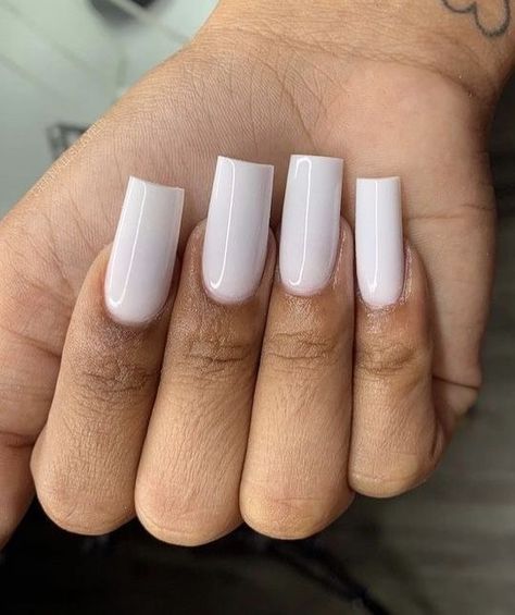 White Nails Plain Simple, Medium Square Acrylic Nails Simple, White Square Acrylic Nails, Plain Nails Acrylic, Nut White Nails, Medium Length Square Nails, Plain Acrylic Nails, Nails Water, Face Abstract