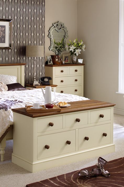 Cream bedroom furniture is perfect for any home. The neutral shade of cream complements most other colour schemes, and for the most part, neutral shades stay in vogue for many years, so it will never go out of fashion. The appeal of cream bedroom furniture can never be understated, which is one of the main reasons the Painted Furniture Company carries such a huge selection of these items for you to choose from in this stylish shade. Cream Furniture Bedroom, Cream Color Furniture, Cream Bedroom Furniture, Bedroom Furniture Inspiration, White Dressers, Cream Bedroom, Cream Furniture, Painted Bedroom, Cream Bedrooms