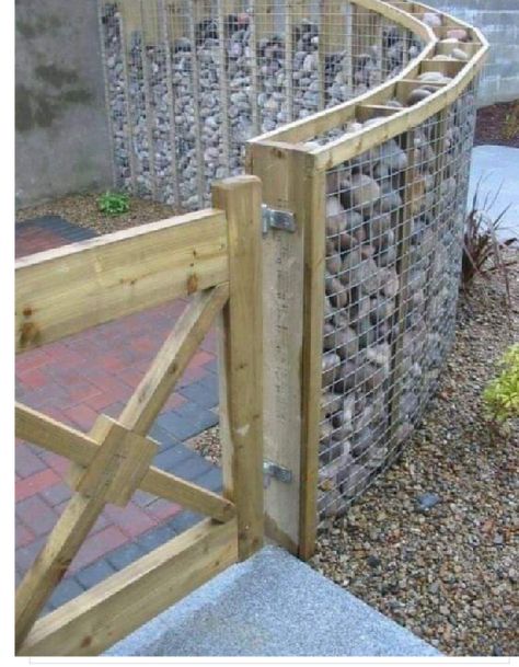 Secluded Backyard, Design Fence, Privacy Fence Designs, Gabion Wall, Backyard Fence, Cheap Backyard, Garden Privacy, Backyard Privacy, Diy Fence